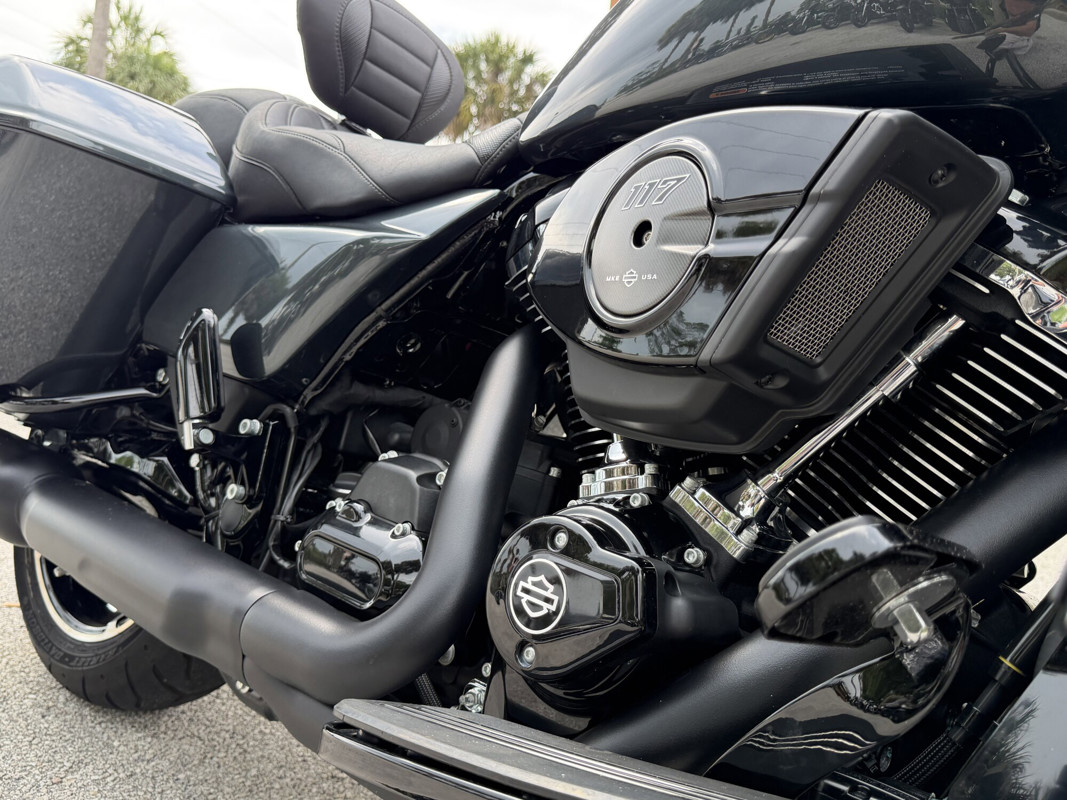 Road Glide®