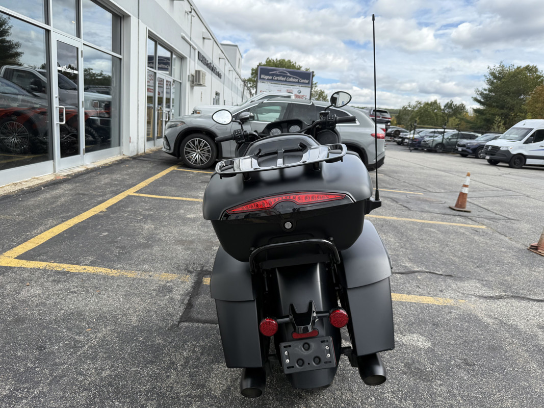 Pursuit Dark Horse Premium Package