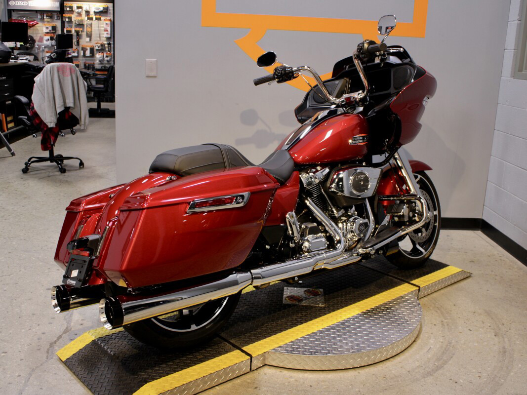 Road Glide®