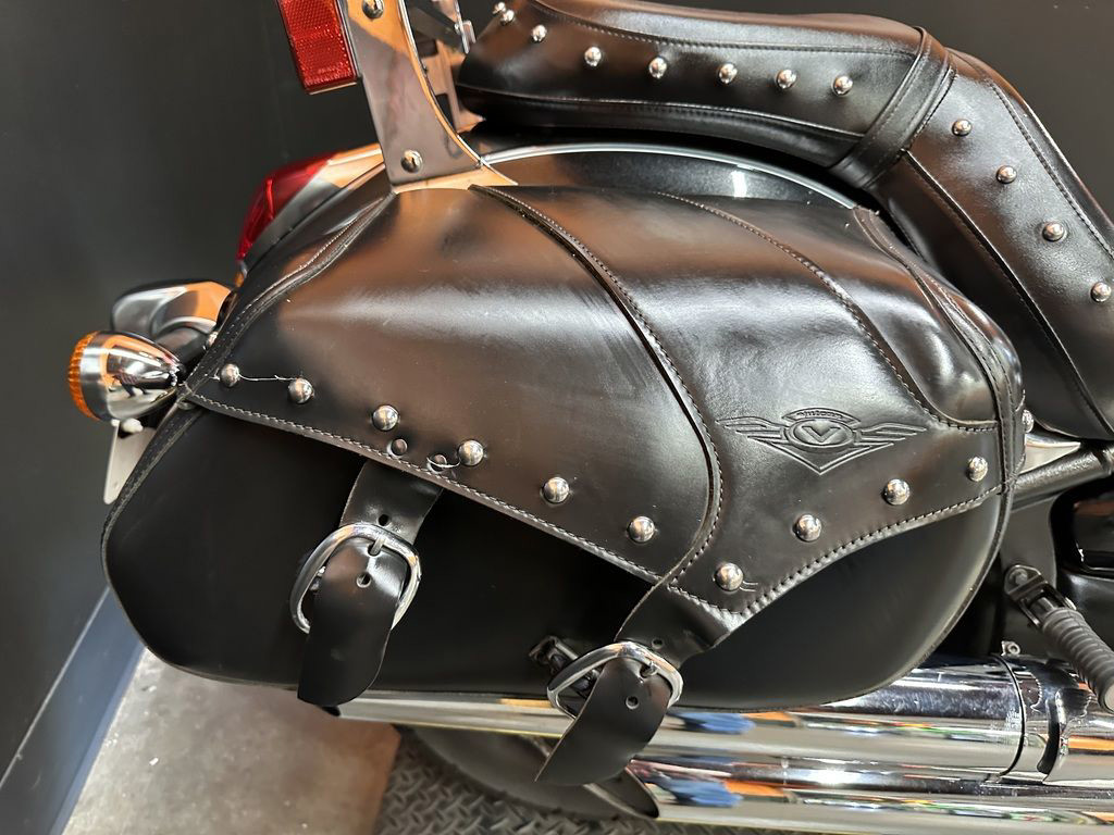 Vulcan 900 Classic LT