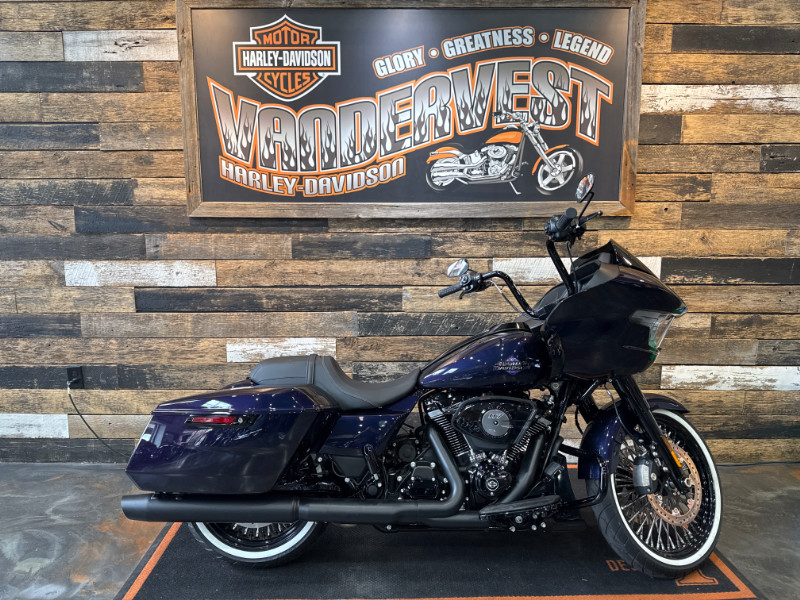 Road Glide®
