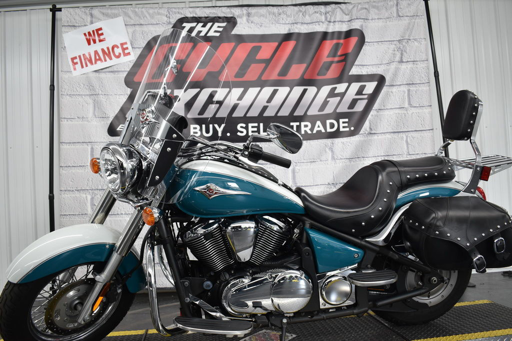 Vulcan 900 Classic LT