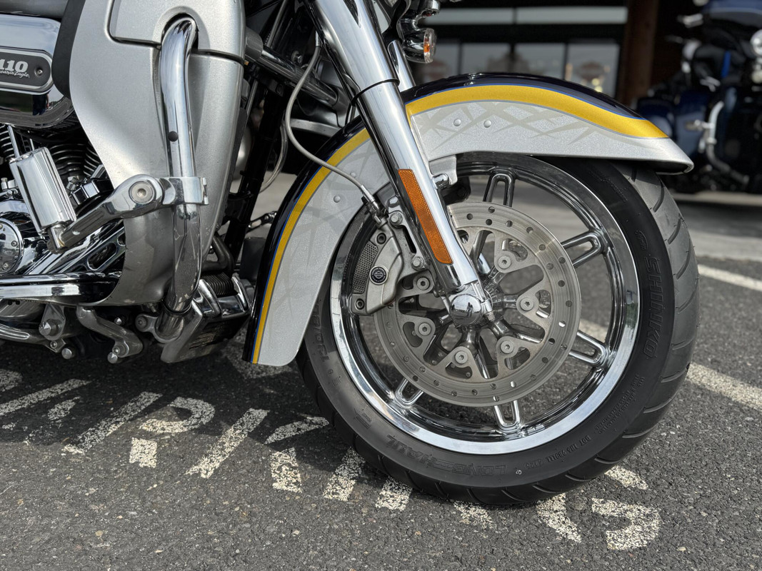 CVO® Ultra Classic® Electra Glide®