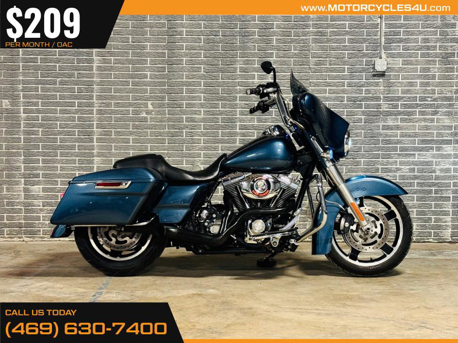 Street Glide®