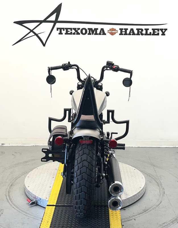 Scout Bobber Sixty