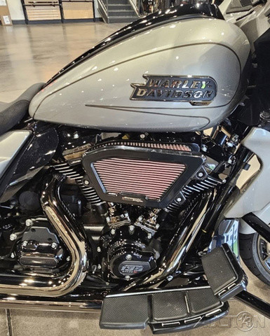 CVO® Road Glide®