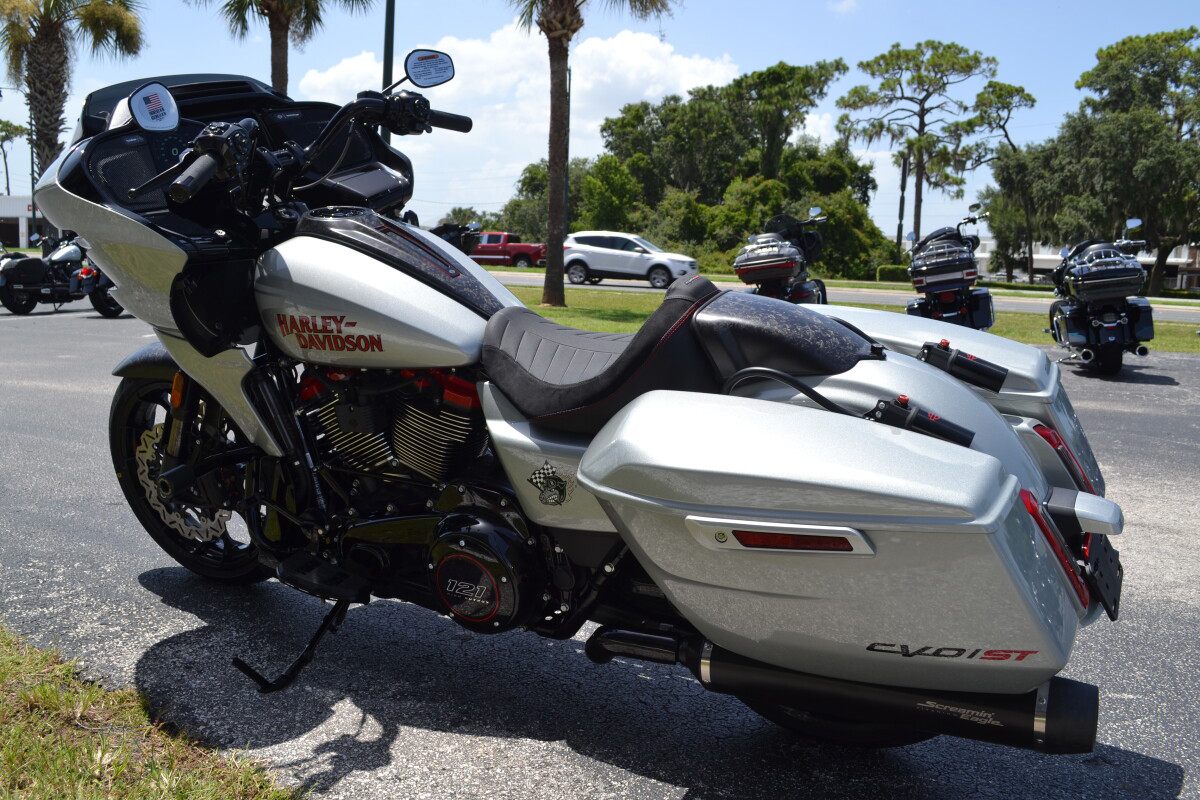 CVO® Road Glide® ST