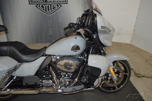 Street Glide® Ultra