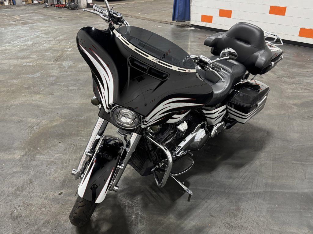Street Glide® Special
