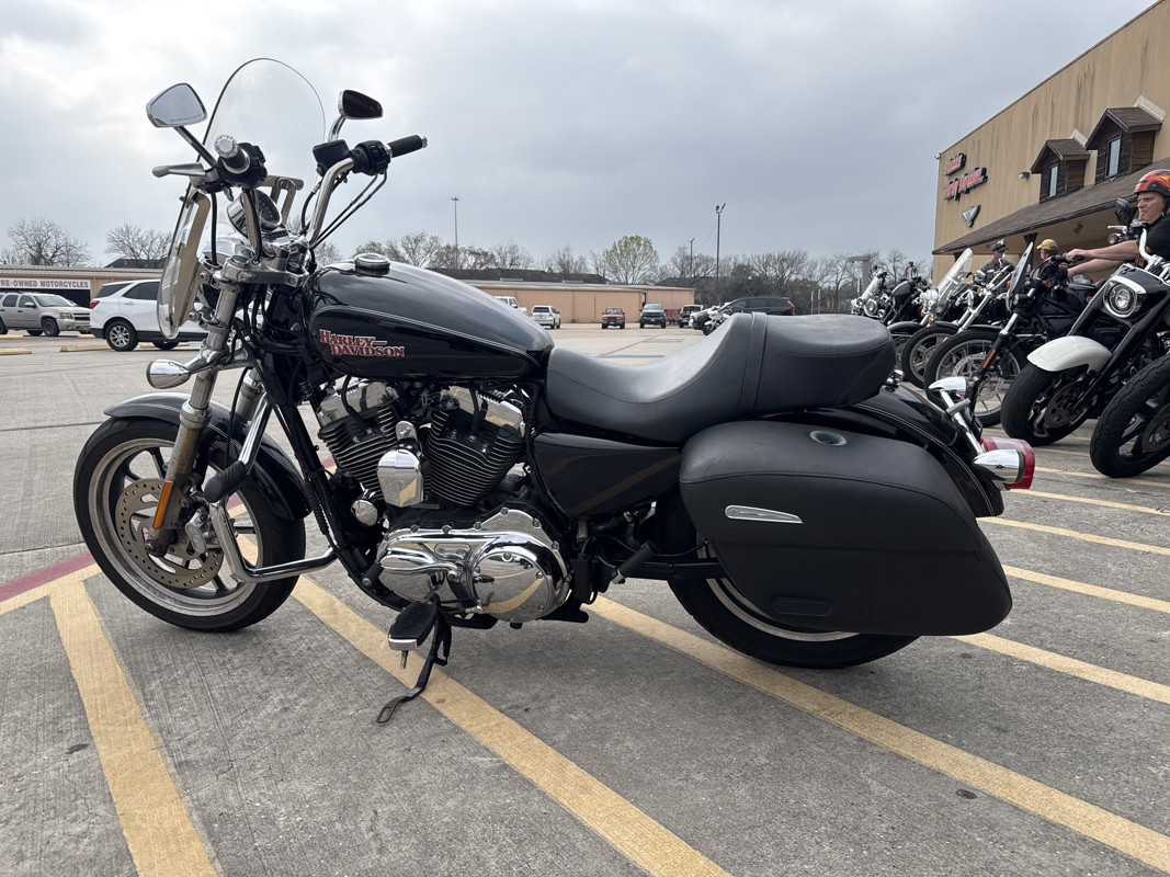 Sportster® SuperLow® 1200T