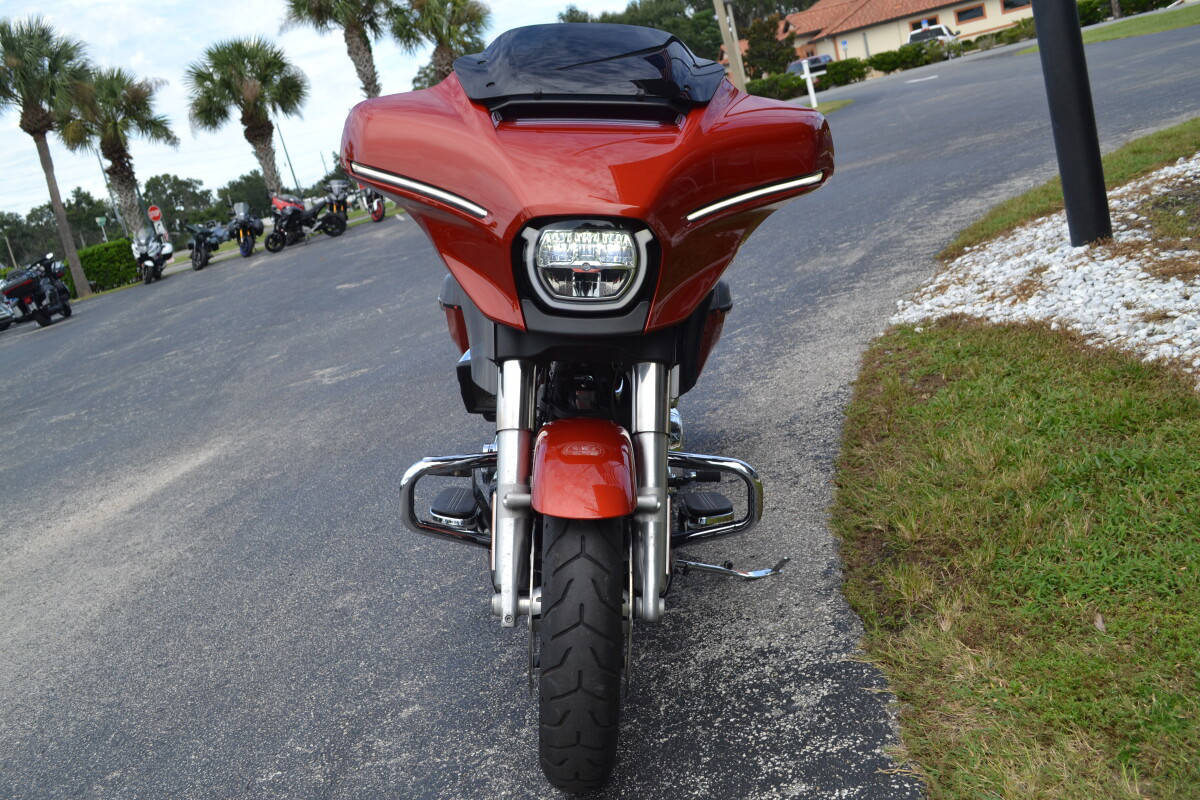 Street Glide®