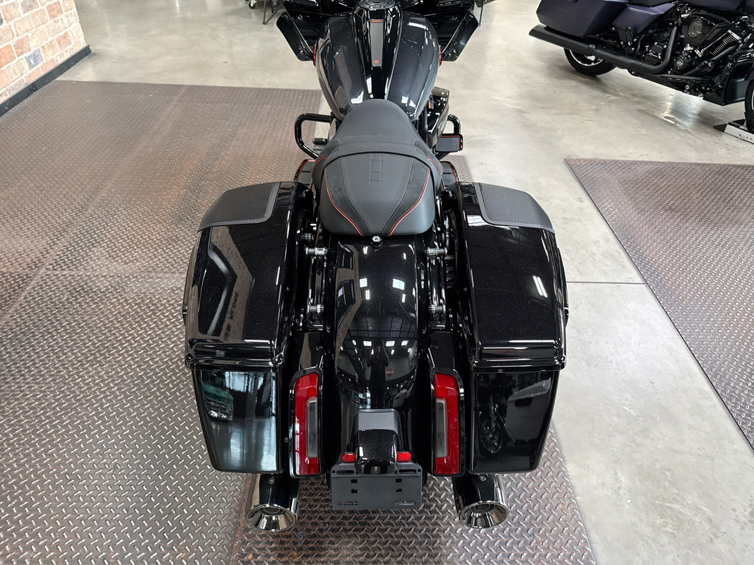 CVO® Road Glide®