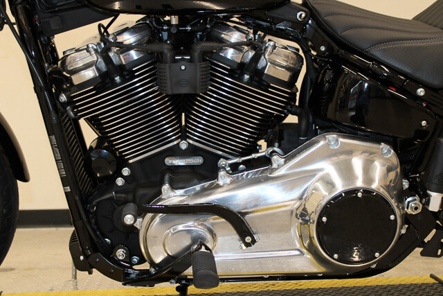 Street Bob®