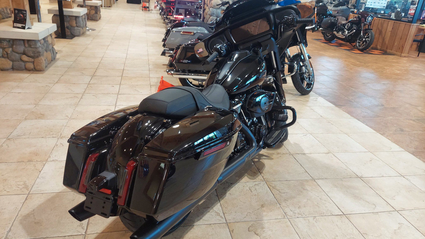 Street Glide®