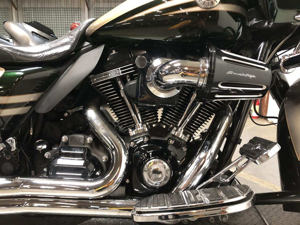CVO™ Road Glide® Custom 