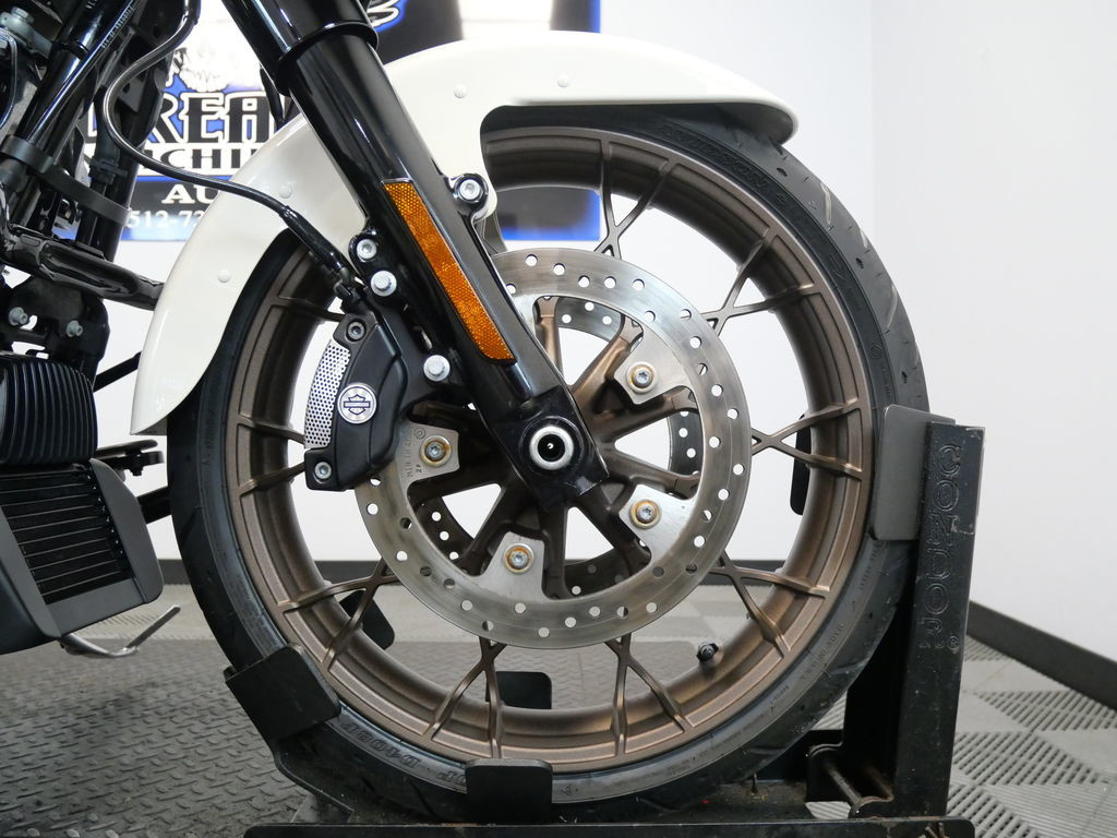Street Glide® ST