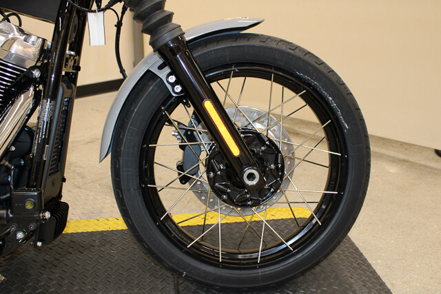 Street Bob®