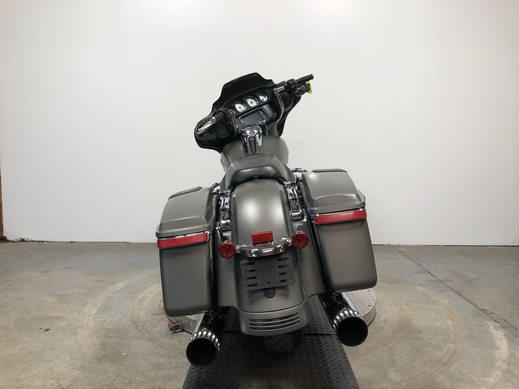Street Glide®
