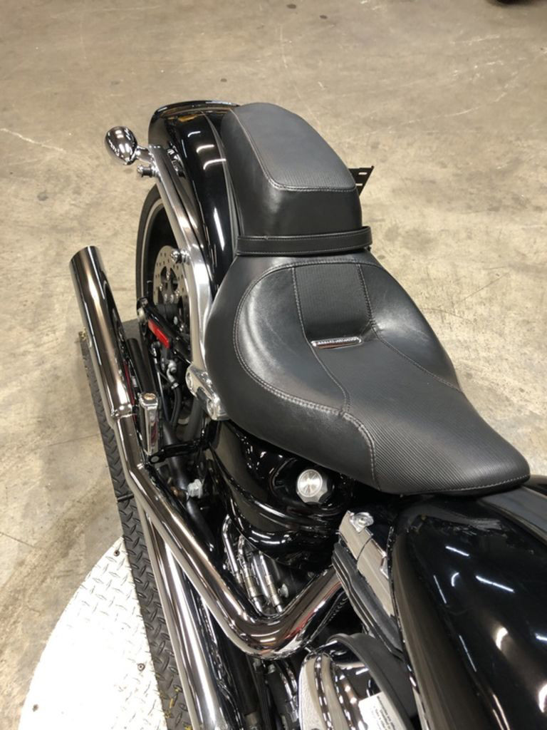 Softail® Breakout®