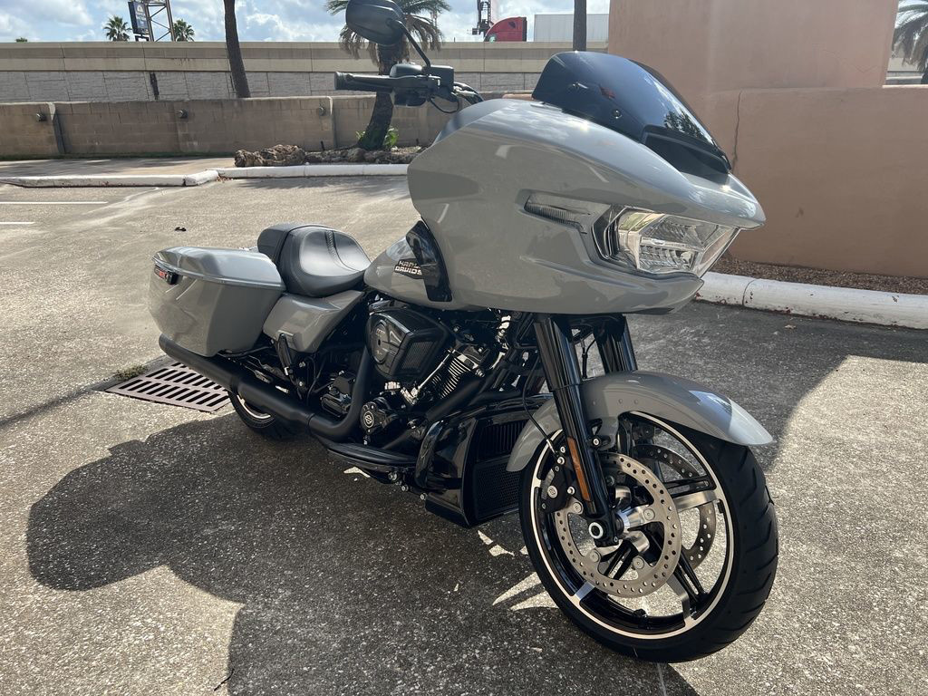 Road Glide®