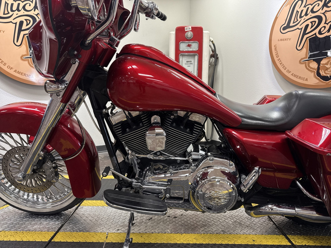 Street Glide®