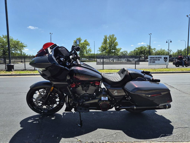 CVO® Road Glide® ST