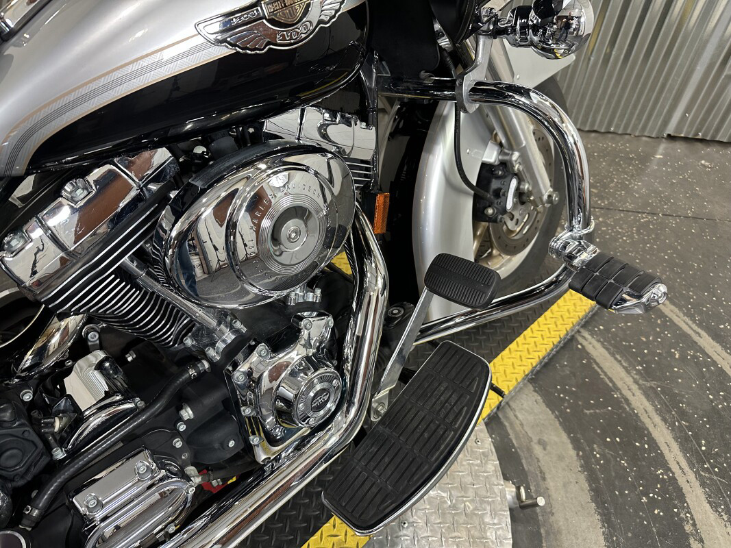 Road Glide®
