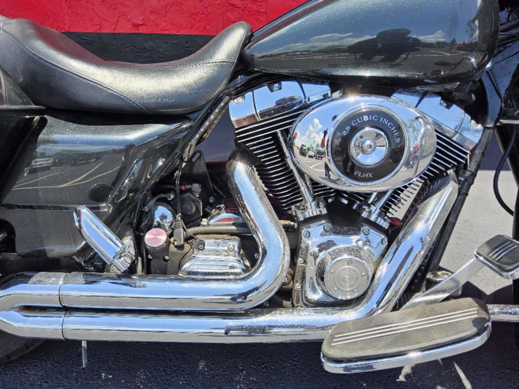 Street Glide®