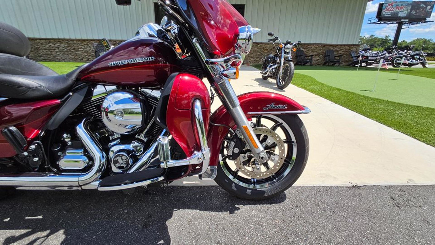 Electra Glide® Ultra Limited® Low