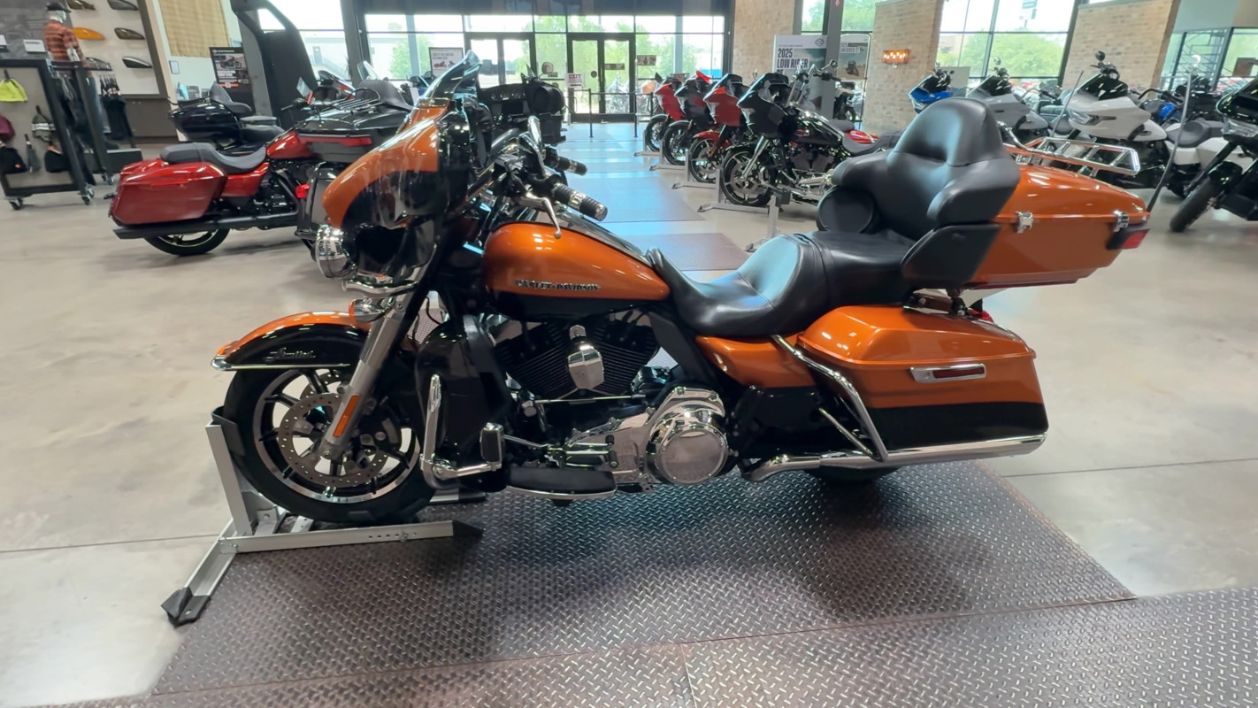 Electra Glide® Ultra Limited® Low