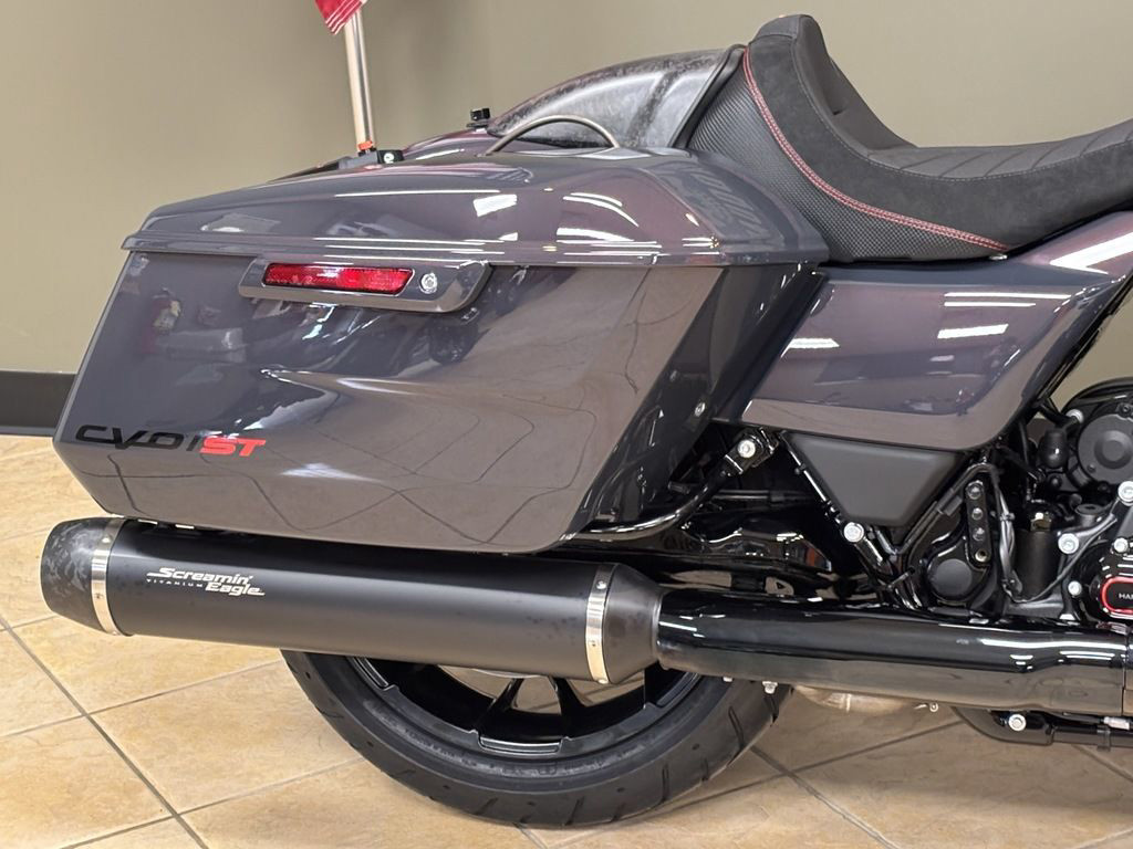 CVO® Street Glide® ST