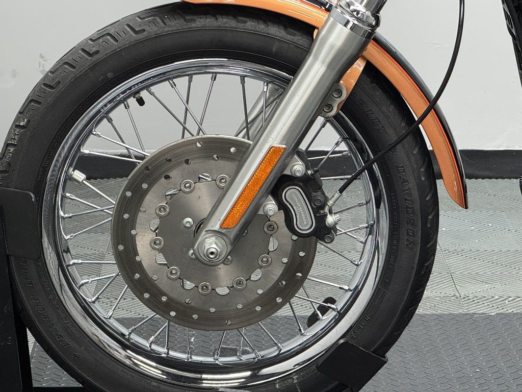 Dyna® Super Glide® Custom Anniversary