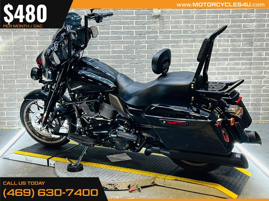 Street Glide® ST