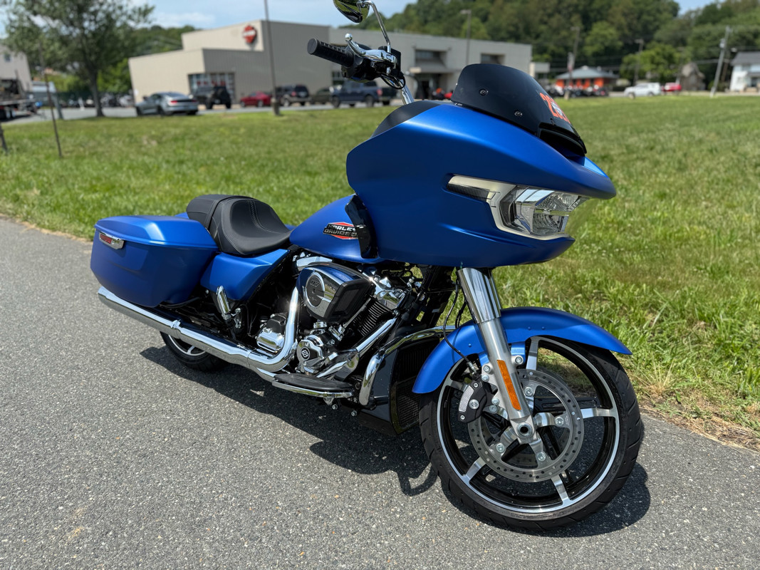 Road Glide®