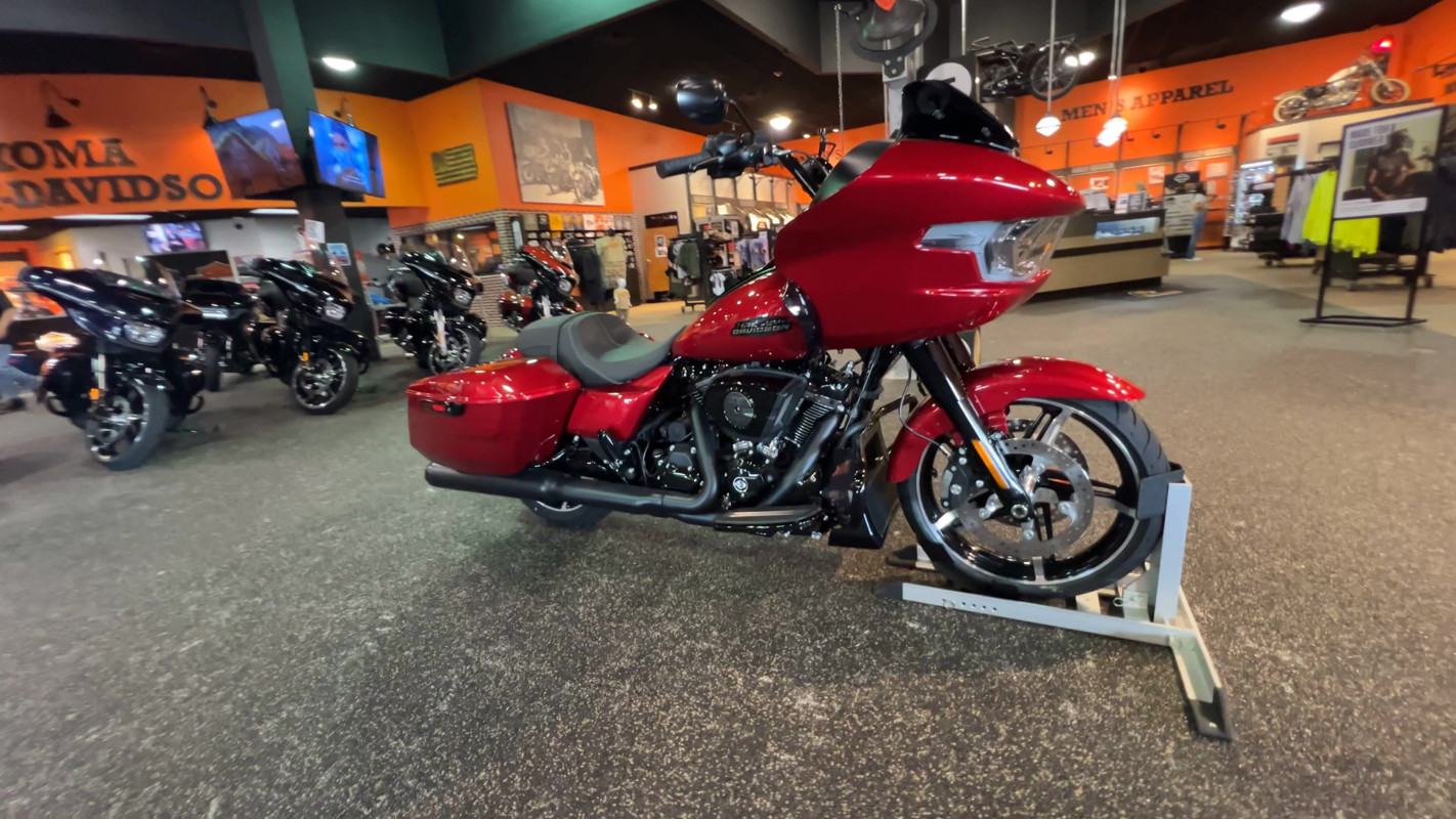 Road Glide®
