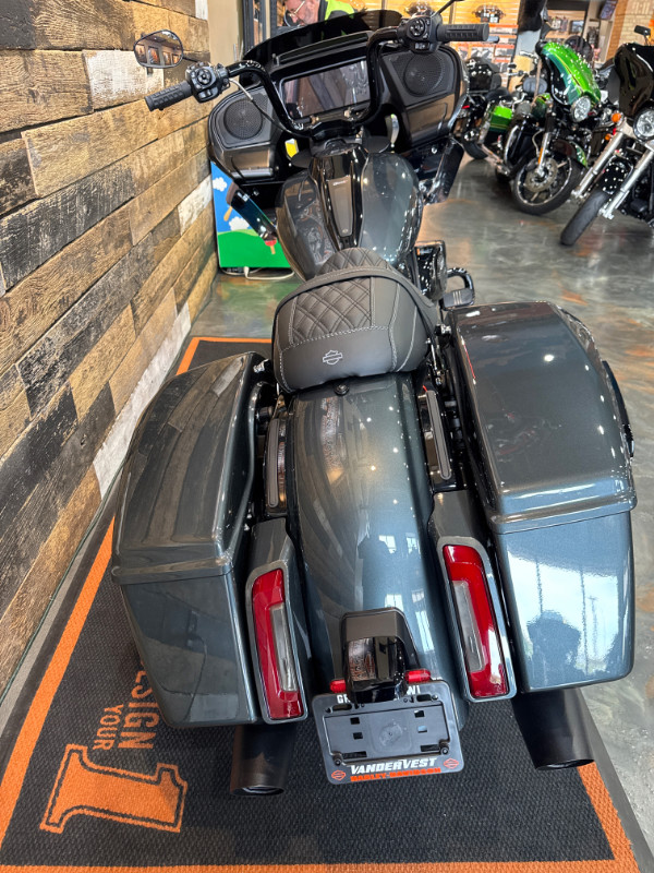 Road Glide®