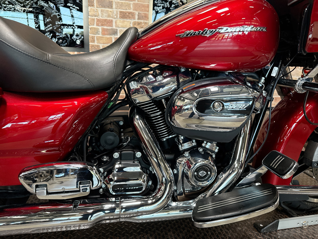 Road Glide®
