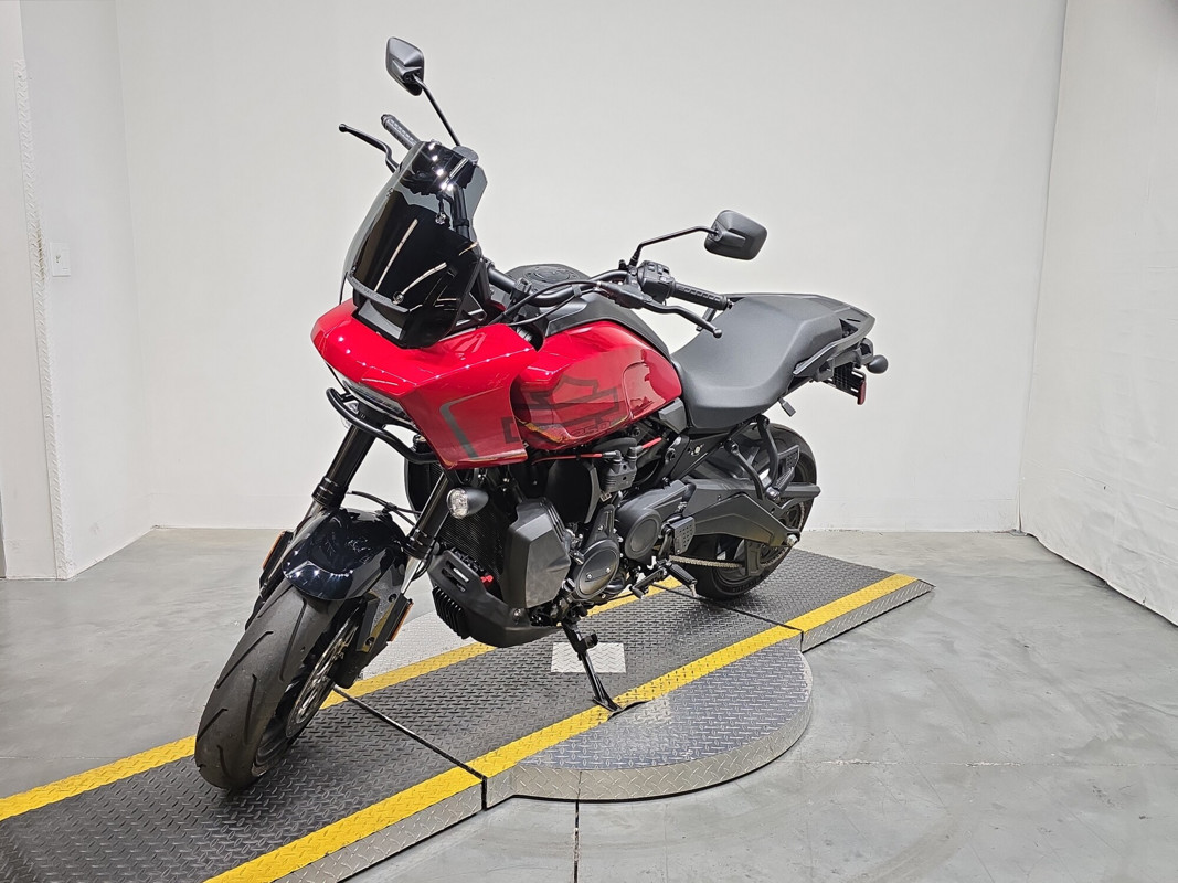 Pan America® 1250 ST
