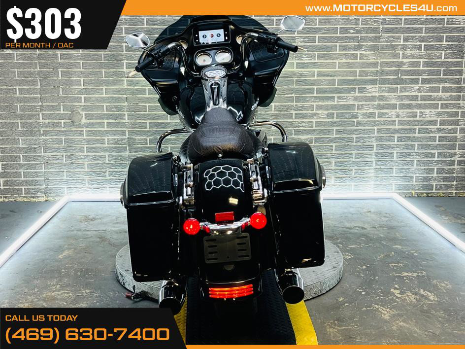 Road Glide®