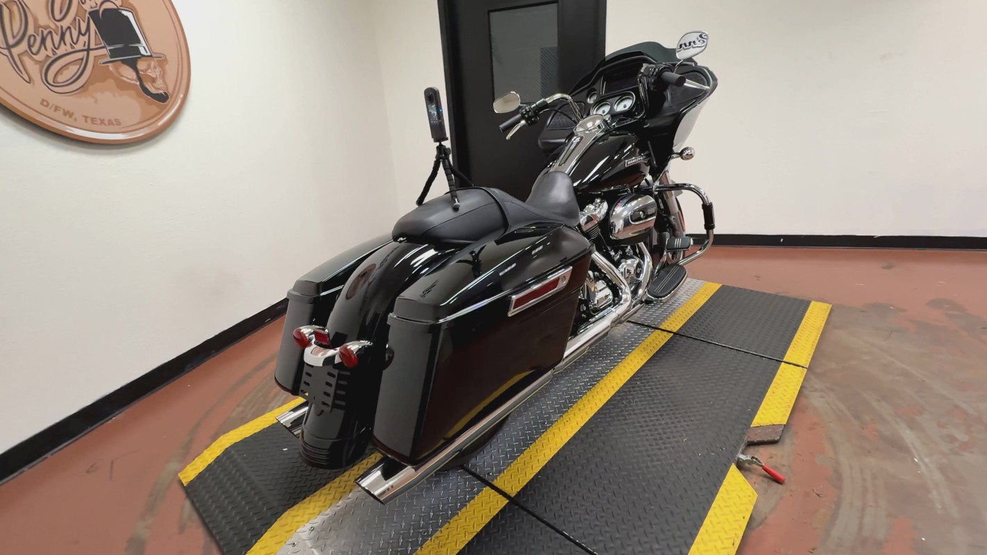 Road Glide®