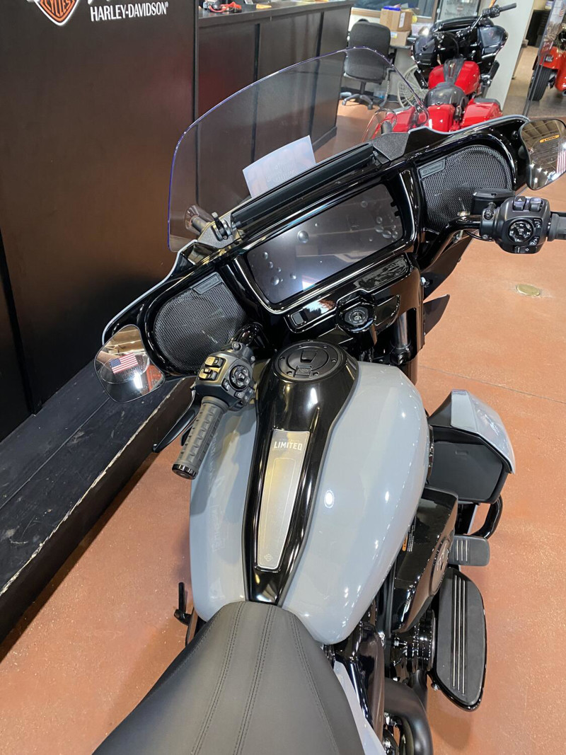 Street Glide® Limited