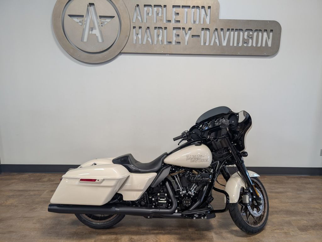 Street Glide® ST