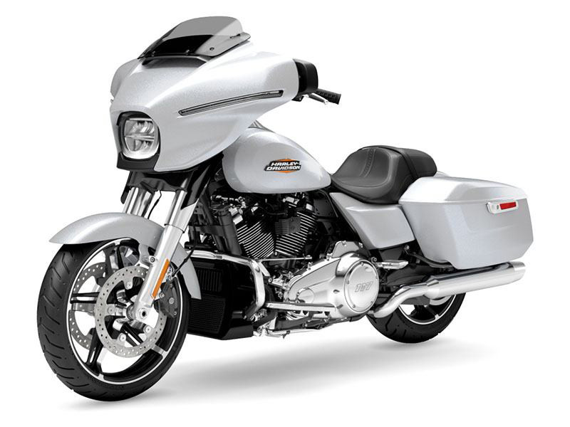 Street Glide®