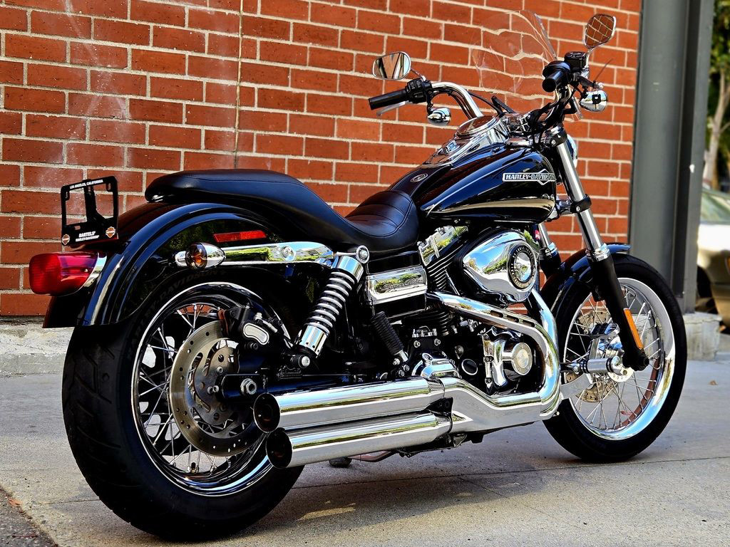 Dyna® Super Glide Custom
