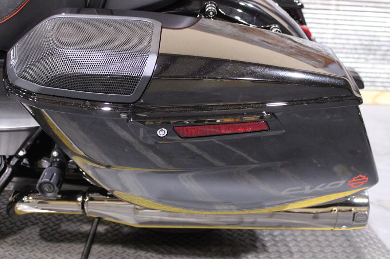 CVO® Road Glide®