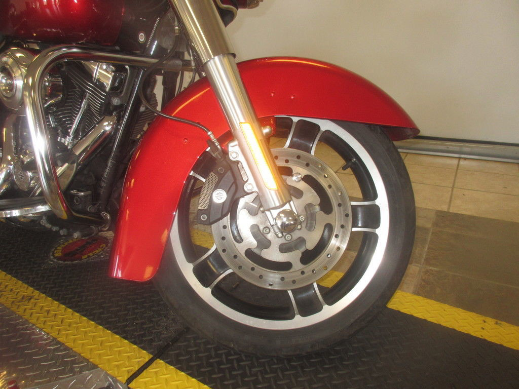 Street Glide®