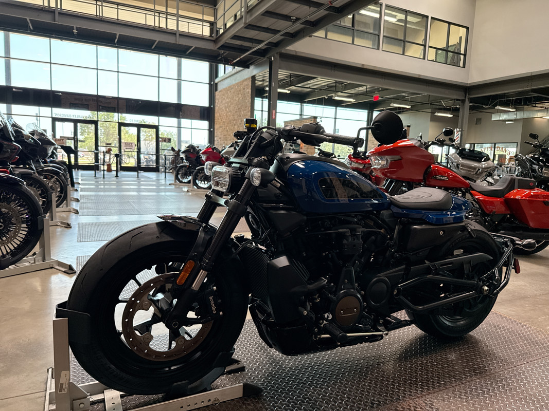 Sportster® S