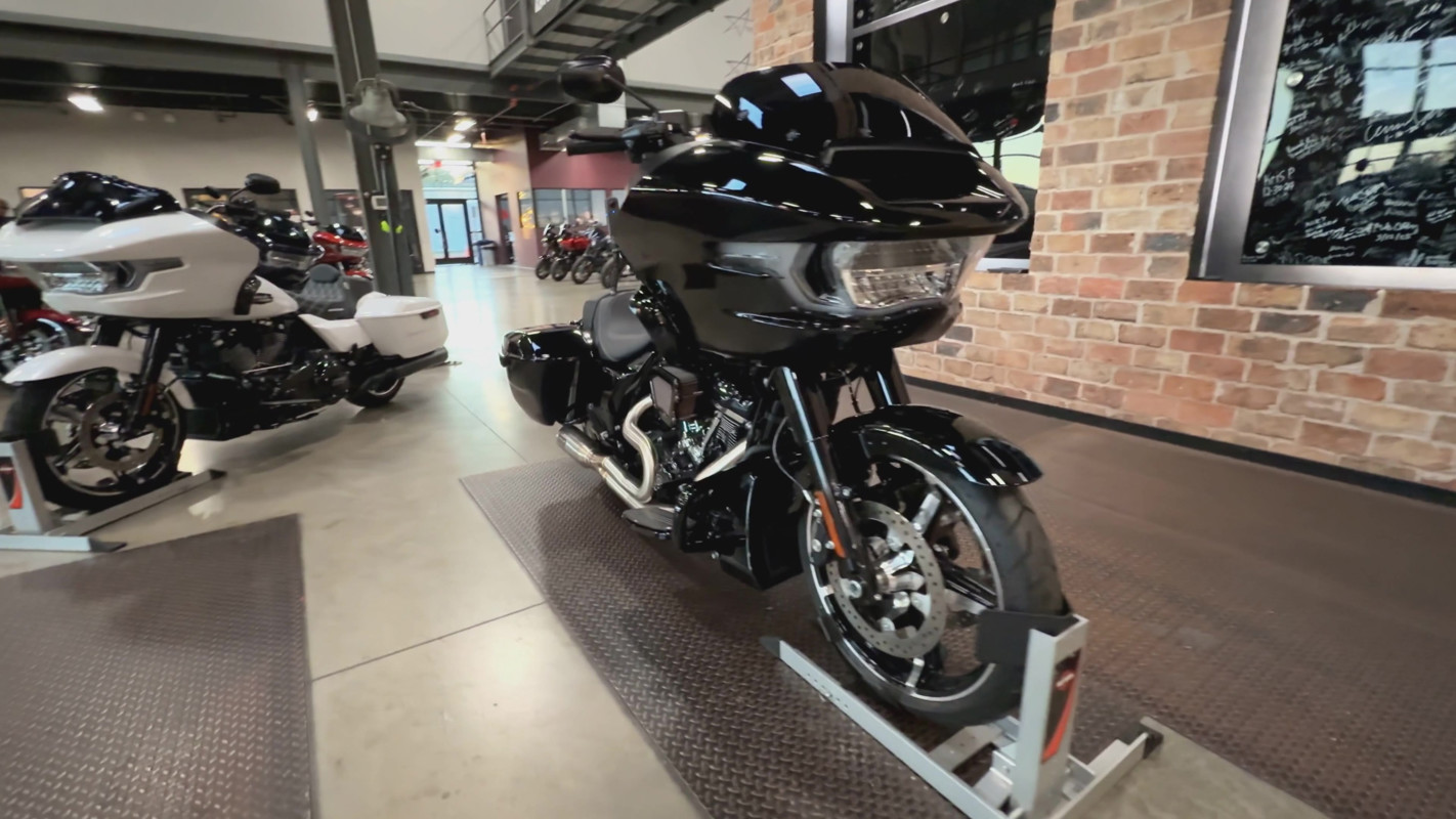 Road Glide®