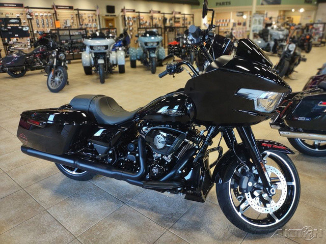 Road Glide®