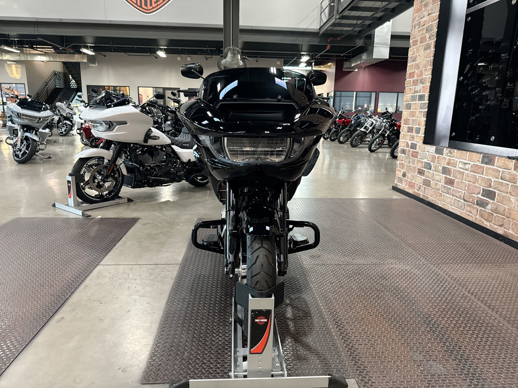Road Glide®